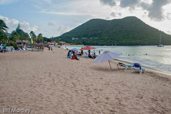 Hotel Chez Marie Alish โกรส อิส์ลีต ภายนอก รูปภาพ