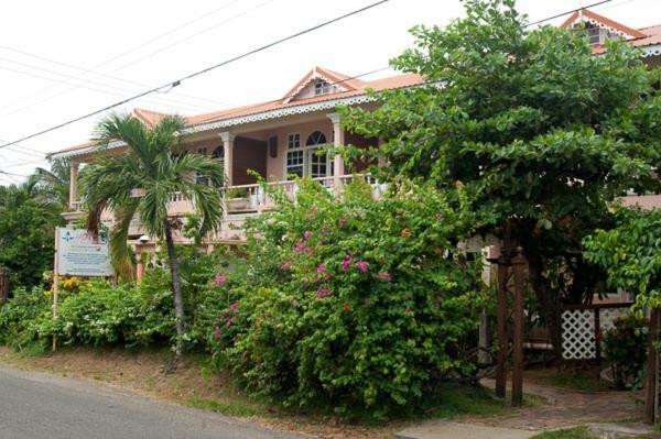 Hotel Chez Marie Alish โกรส อิส์ลีต ภายนอก รูปภาพ